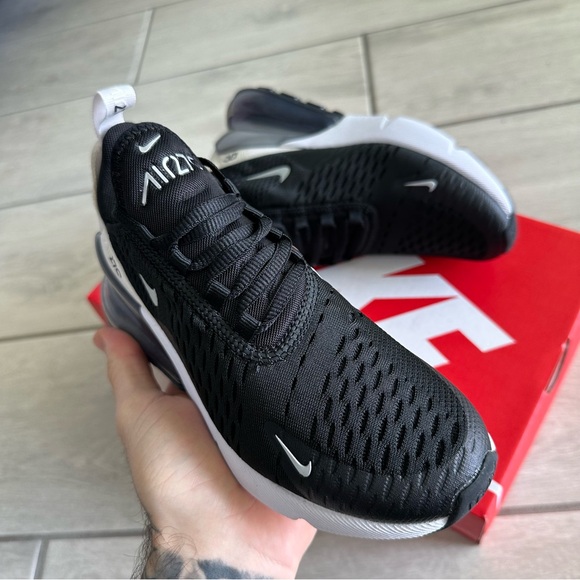 NIKE AIR MAX 270 BLACK WHITE IRIDESCENT - Picture 2 of 3